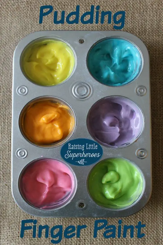 Toddler food activity with pudding finger painting