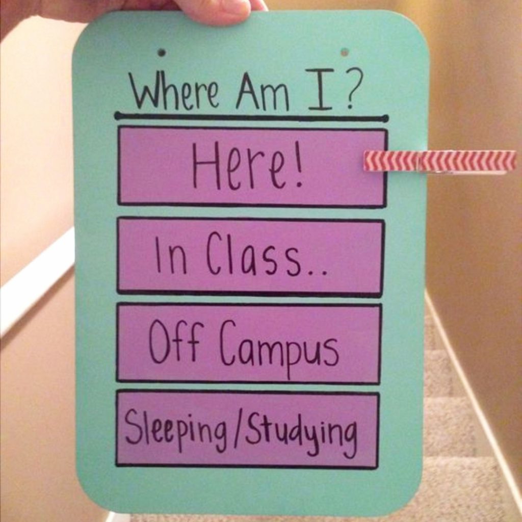dorm room hacks to keep your college life organized #dormroomideas #gettingorganized #goals