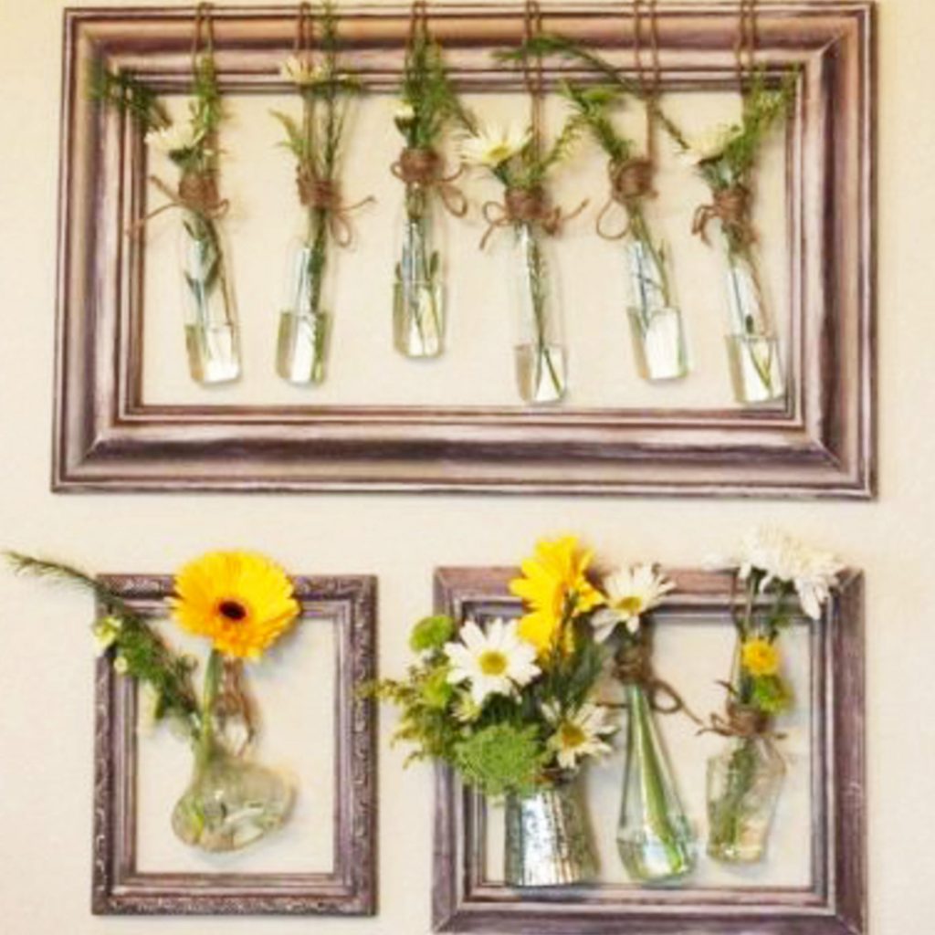 Old Window Crafts - DIY Window Frame Craft Ideas - DIY projects with old window frames #diyhomedecor #oldwindows #repurposed #projectstotry