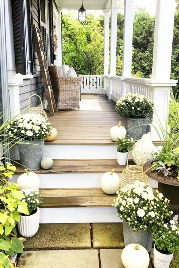 Decorating For Fall on a Budget - Unique DIY Fall Decor Ideas For The Home - Front porch decorated for Fall with white pumpkins and mums - beautiful farmhouse front porch decor ideas