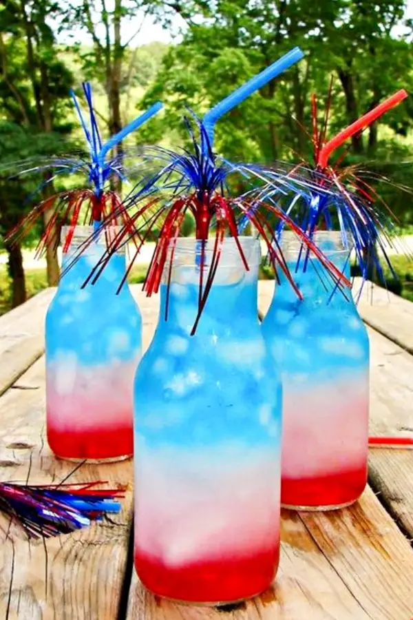 Summer Cookout Food Ideas - red white and blue drinks - great for a 4th of July party