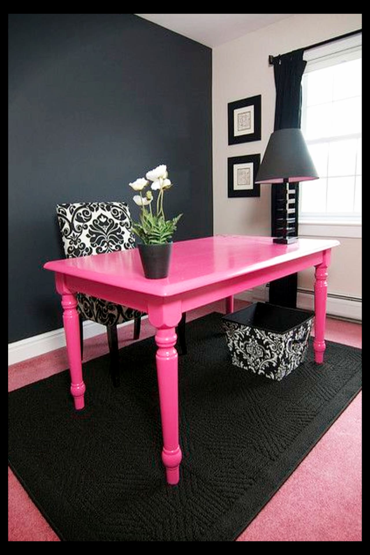 Home Office Ideas for Women (even if you're on a budget) Pretty small spaces and glam and elegant home office inspiration - bright hot pink and black home office decorating ideas